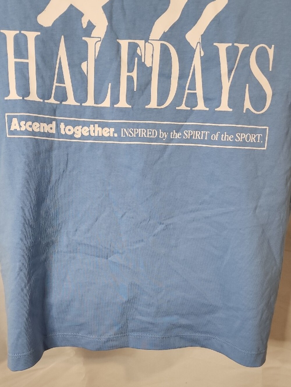 HALFDAYS Forget Me Not Light Blue Graphic Tee Women's Size XS New With Tag - Picture 3 of 4